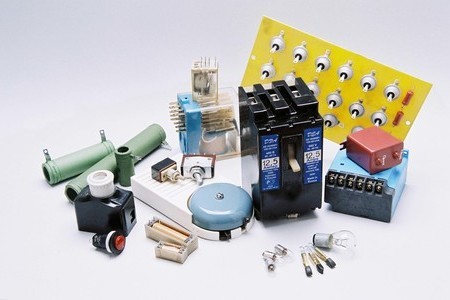 Запчасти и комплектующие